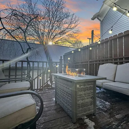 Circle Chateau - Heart Of Ohio City Villa